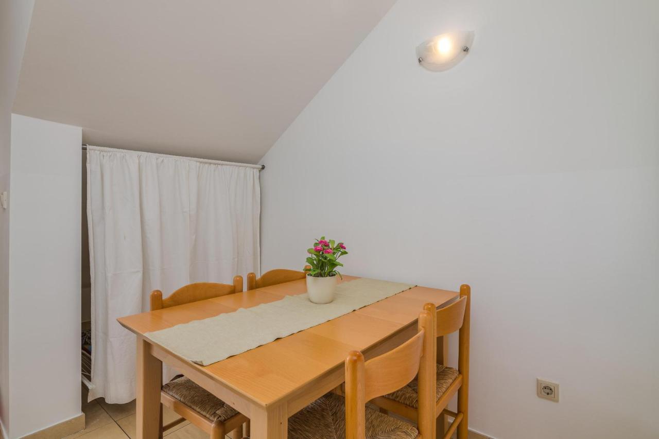 Apartments Celeste Klimno Eksteriør bilde